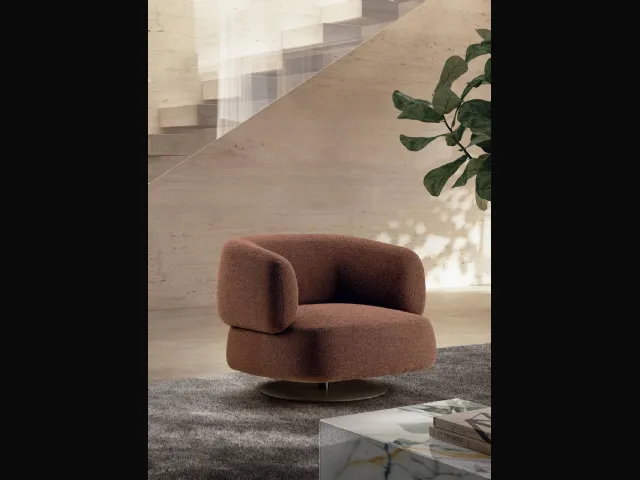 Zeppelin SED020 armchair by Lago.