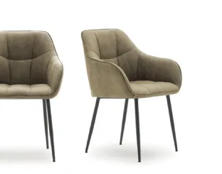 James chair in padded eco-leather by Devina Nais.