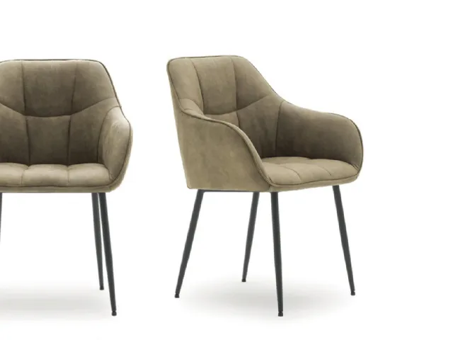 James chair in padded eco-leather by Devina Nais.