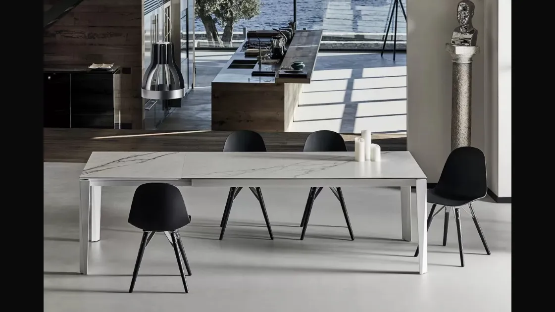 Extendable Chef table in SuperMarble by Bontempi