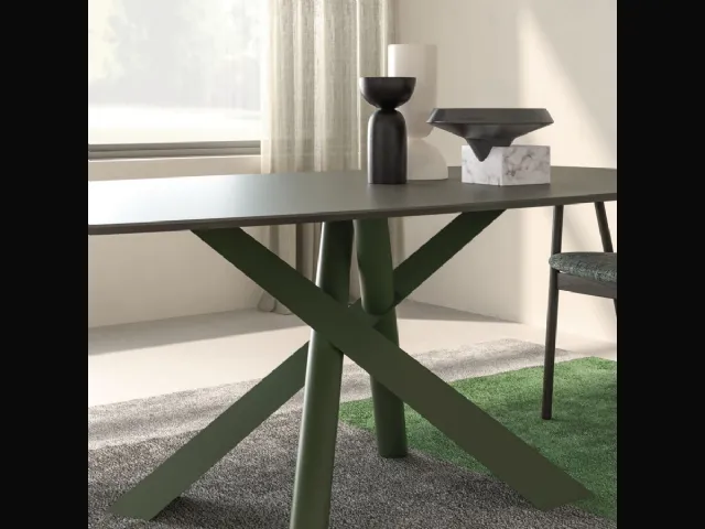 Diago Elliptical Table in lacquered Tufo and Elm Pine