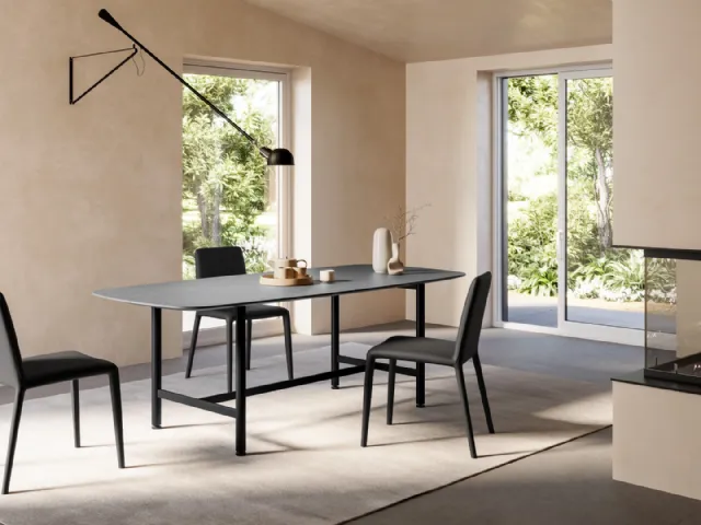 Tuttotondo bold barrel-shaped table by Arredo3.