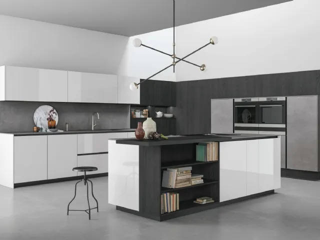 Modern Aspen Kitchen in lacquered white glass by Doimo Cucine.