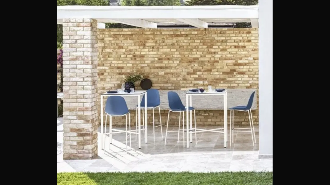 Moon Alto Outdoor garden table in Superceramic by Bontempi