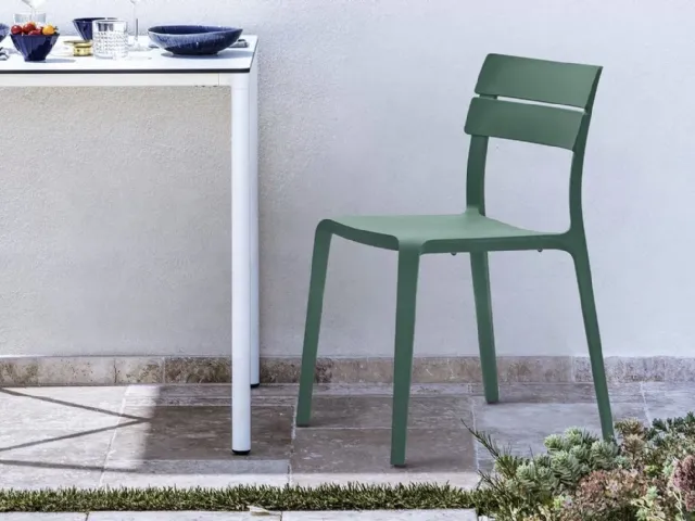 Rocket Green Outdoor stackable chair by Bontempi.